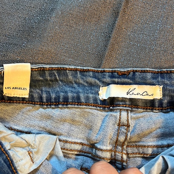 KANCAN Jean shorts - Picture 2 of 4